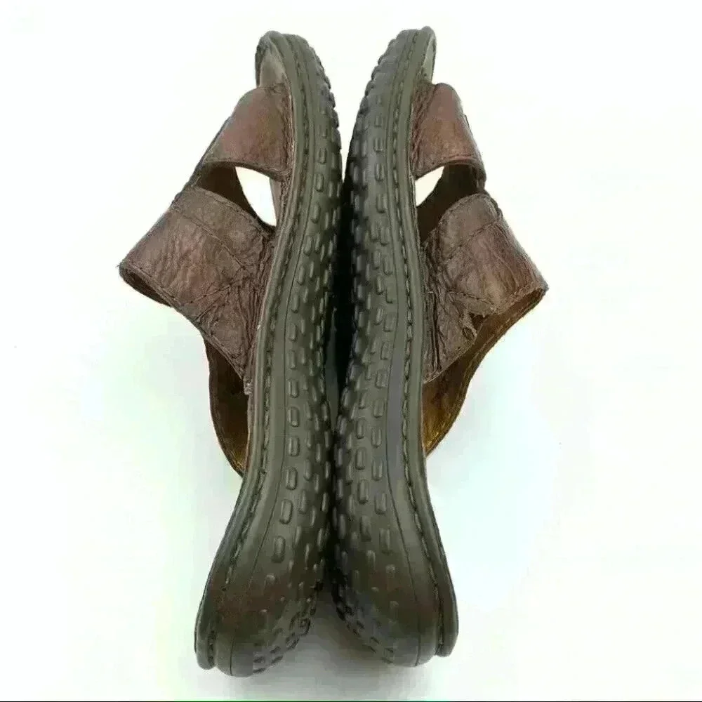 Born mens sandals sz 9 50 brown leather slip on